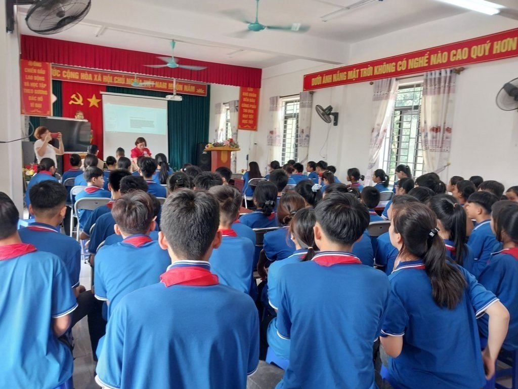 Truyền thông giáo dục sức khỏe sinh sản cho vị thành niên và thanh niên tại trường học trên địa bàn Thành phố